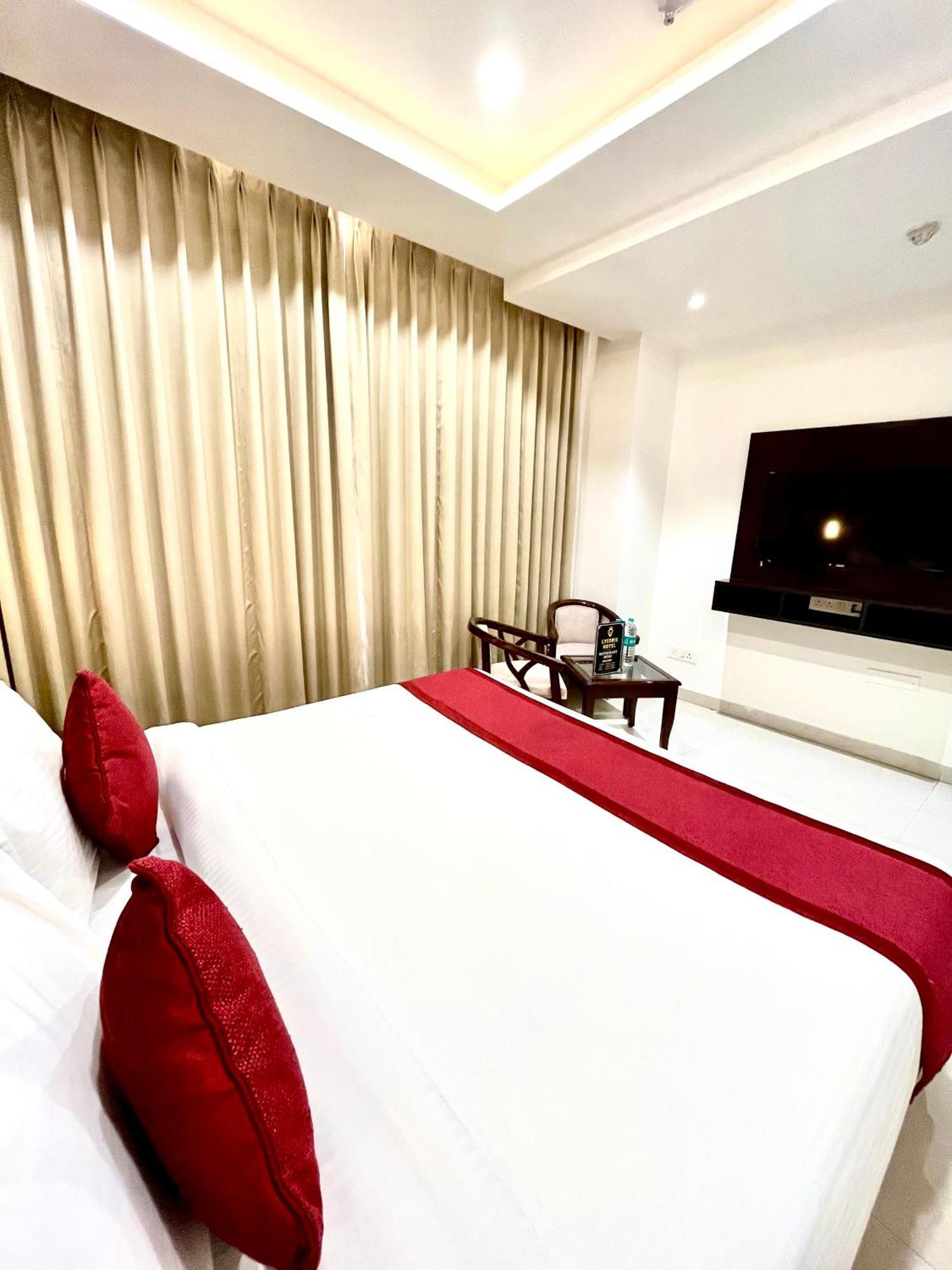 Hotel Northview Park By Lycoris !! Top Rated & Most Awarded Property In Tricity Zirakpur Екстер'єр фото
