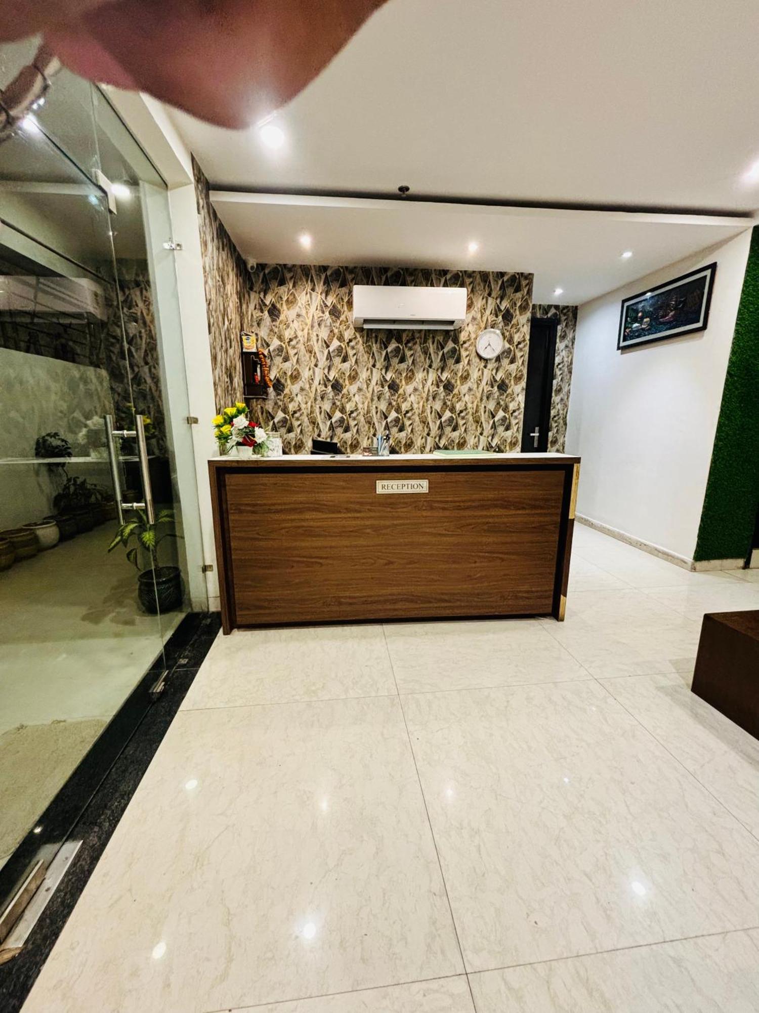 Hotel Northview Park By Lycoris !! Top Rated & Most Awarded Property In Tricity Zirakpur Екстер'єр фото