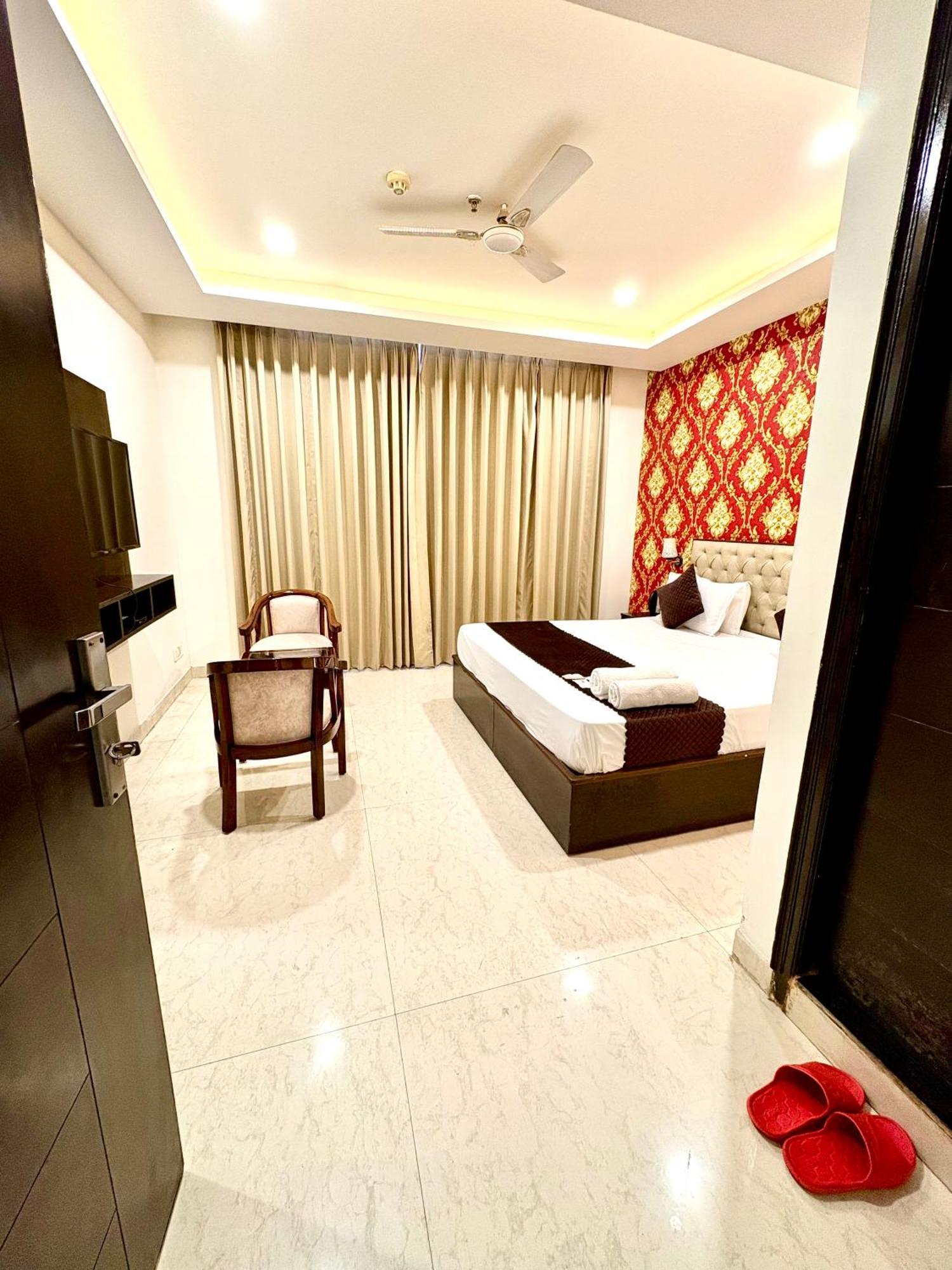 Hotel Northview Park By Lycoris !! Top Rated & Most Awarded Property In Tricity Zirakpur Екстер'єр фото